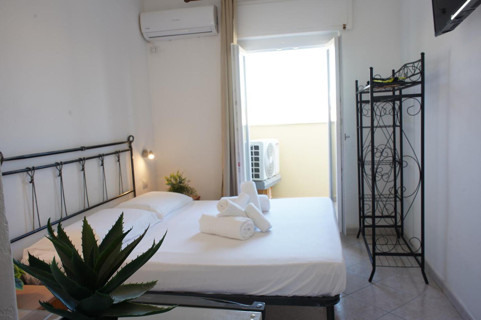 Oasis Guest House Alghero Exterior photo